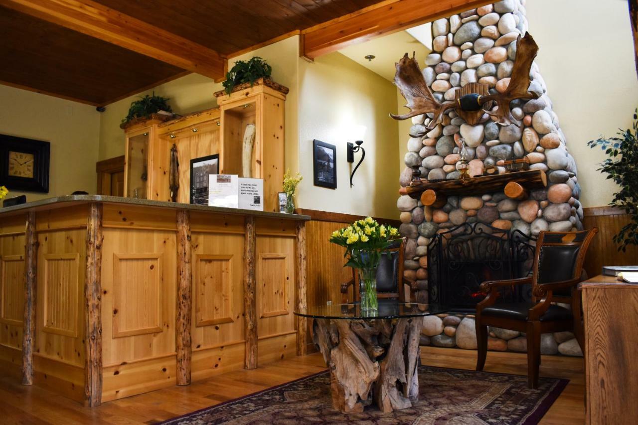 Exit Glacier Lodge *